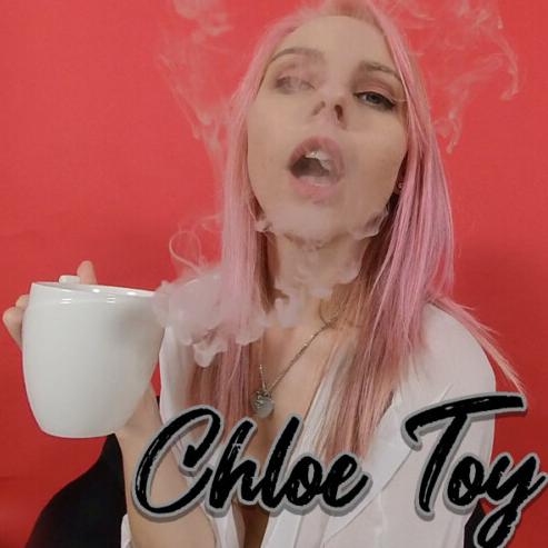 Chloe Toy – Vaping