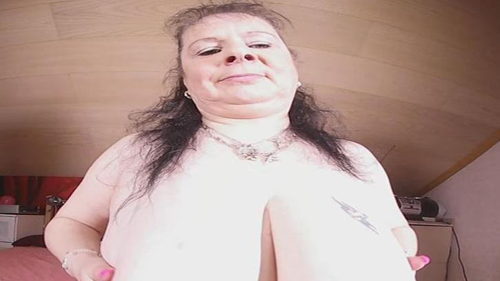 Mature Juggly Tits